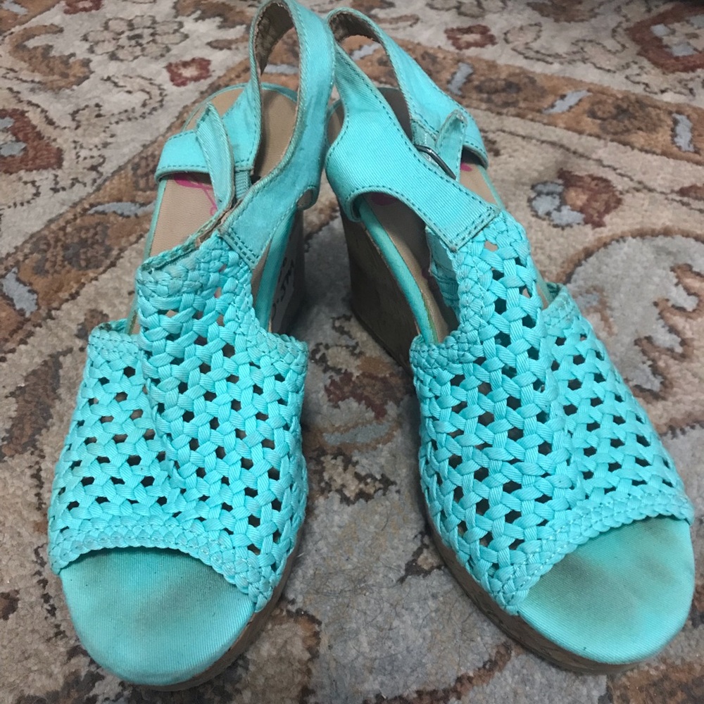 Wedge sandals